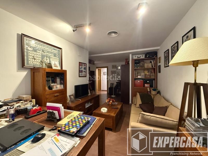 Foto 4ee2b10b-d259-4e13-a222-8f9145289858. Casa en calle calle numancia 1 en Riba - roja de Túria