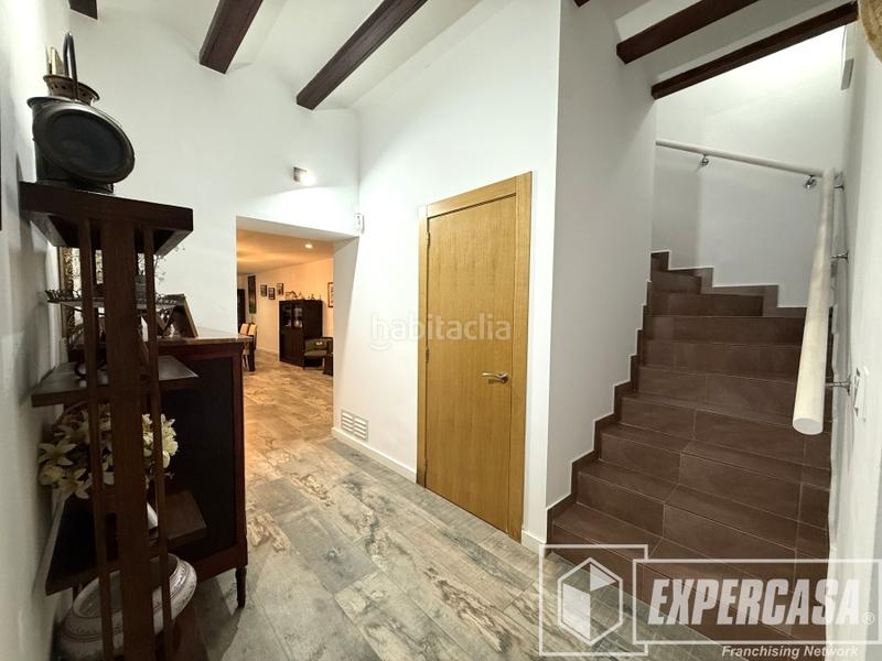 Foto 51c0779e-42f1-4719-bbd6-e143bd6a00f9. Casa en calle calle numancia 1 en Riba - roja de Túria