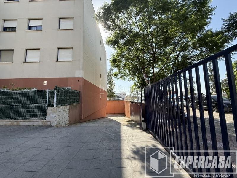 Foto ea630bb6-b905-40ab-afd7-520bfa8e21c2. Piso en avenida av. los naranjos (urb. la reva) 1 en Riba - roja de Túria