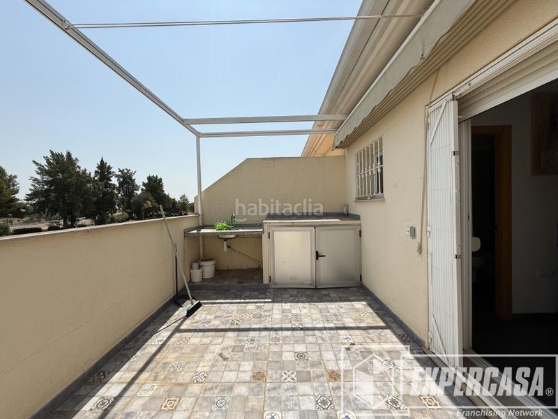 Foto e27c3b89-f7af-4639-ae66-497240a0dfee. Casa adosada en calle calle los naranjos (Loriguilla) 1 en Loriguilla