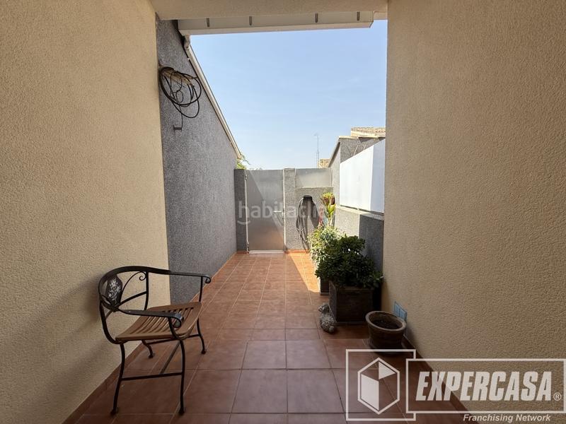 Foto e7e7012e-d106-4d64-b0ab-1c1a0c0186cb. Casa adosada en calle calle los naranjos (Loriguilla) 1 en Loriguilla