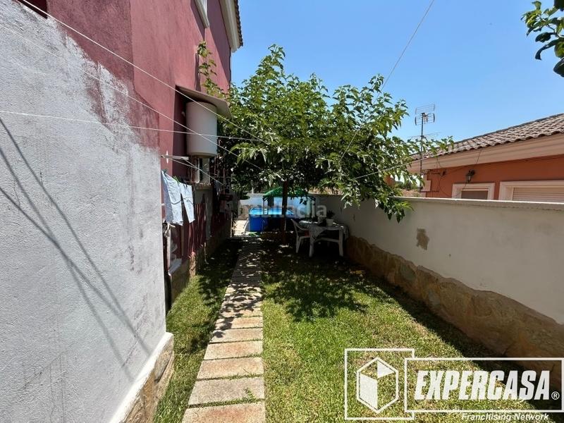 Foto c117a380-edc0-479d-bf63-d246f3622846. Chalet en urbanización edeta 2 en Santa Bárbara Llíria