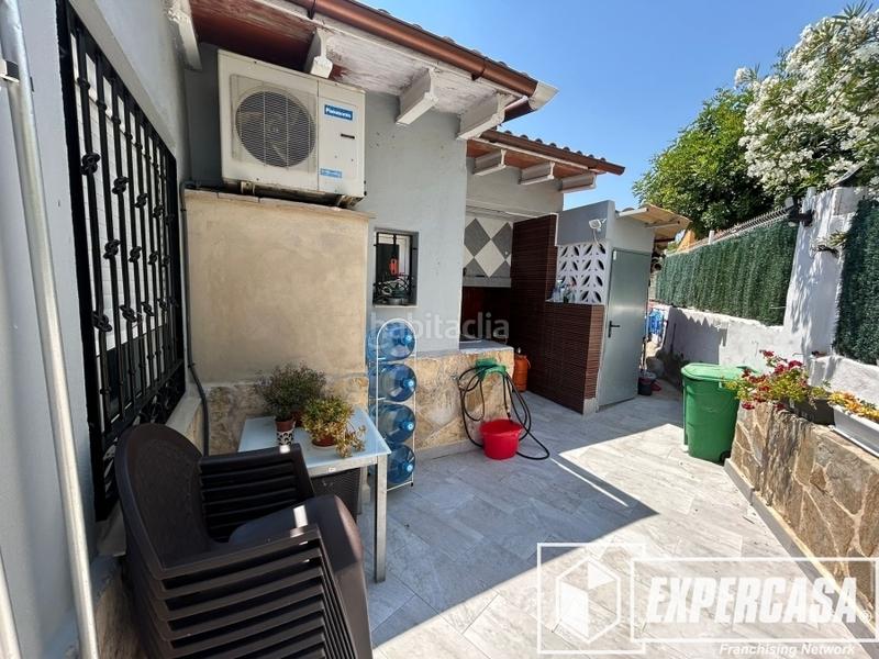 Foto fd93833a-cf34-40c7-ba51-0e8e564f38de. Chalet en urbanización edeta 2 en Santa Bárbara Llíria