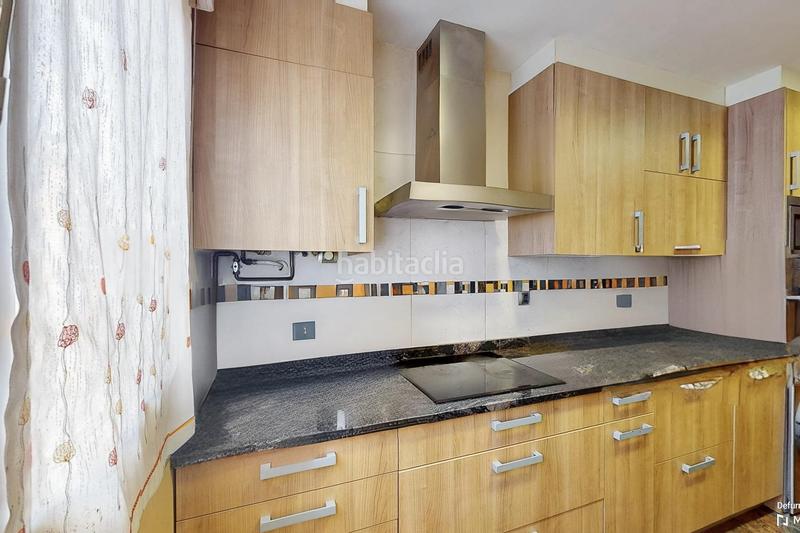 Foto 34d3437b-669b-489b-a07e-083277243c8c. Piso vivienda tres dormitorios, ascensor, garaje y trastero en Pamplona / Iruña
