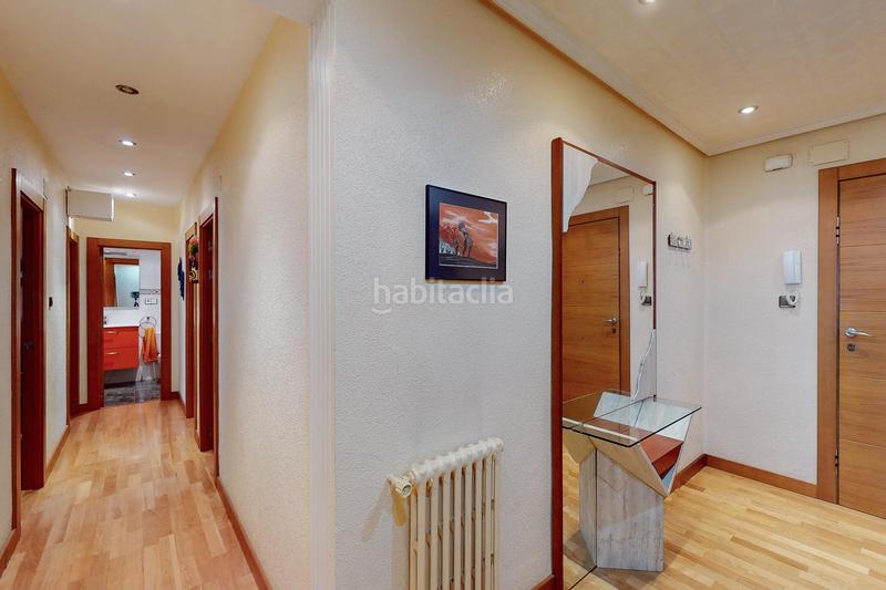 Foto a37052fd-e444-4f0f-885d-50700f0a6f3a. Piso vivienda tres dormitorios, ascensor, garaje y trastero en Pamplona / Iruña