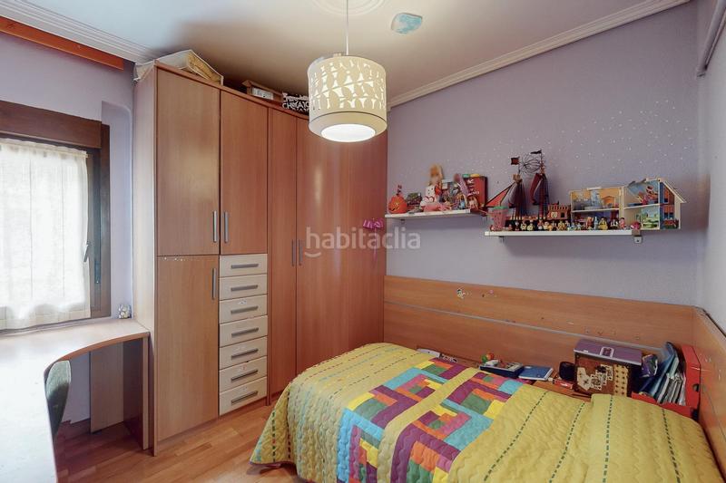 Foto b07d3448-7c8b-4e9c-a913-4168e94eec41. Piso vivienda tres dormitorios, ascensor, garaje y trastero en Pamplona / Iruña