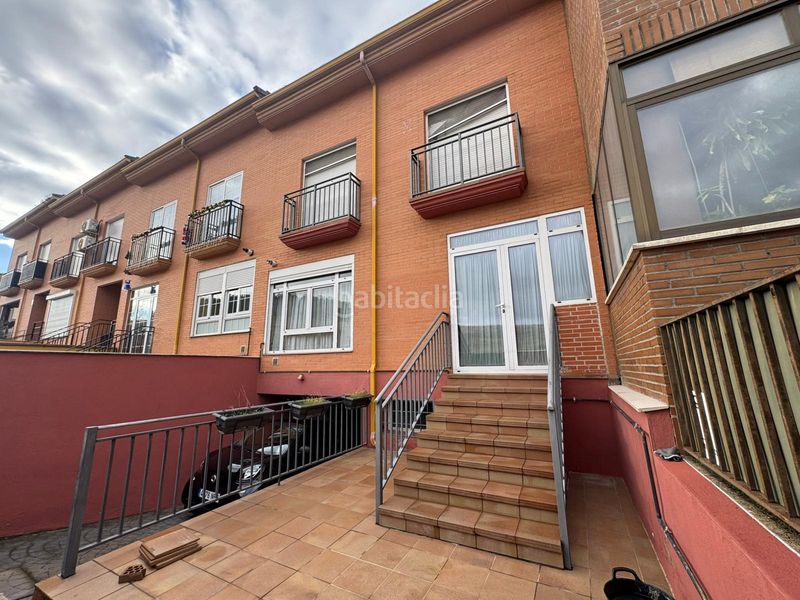 Foto 04543bc8-12e4-48d4-8639-aef7b49380dc. Casa adossada a Los Villares Arganda del Rey