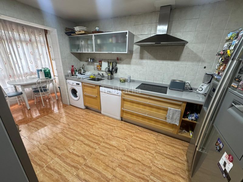 Foto 4a67c91b-ac3d-4bc1-a831-0f6c892221b5. Casa adossada a Los Villares Arganda del Rey