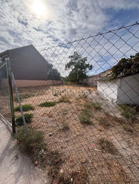 Foto b00d80b1-8361-4dc7-aefd-34650113f60f. Terreny residencial a La Poveda Arganda del Rey