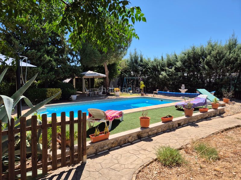 Foto b1fc8ccd-ec9c-4679-830b-16703f75222e. Xalet amb xemeneia calefacció aparcament piscina a Nuevo Baztán