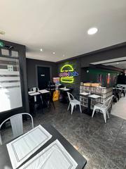 Location Local commercial à Perlita. Inmobiliaria innova ofrece espectacular local