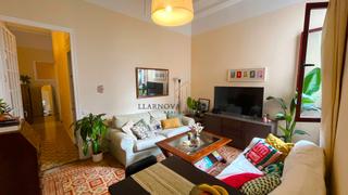 Appartement  Carrer de sant pere més alt 15. Amplio piso de 3 habitaciones en el corazón de ciutat vella