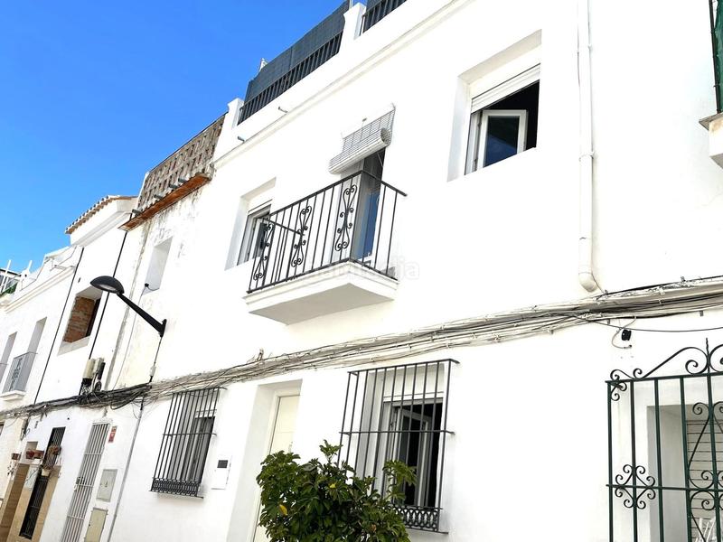 Foto 4d8ecf4c-9b7f-4639-b607-e49637f2b64a. Casa adossada a San Pedro de Alcántara Pueblo Marbella