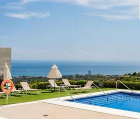 Apartament a Alto de los Monteros. Apartamento de 2 habitaciones en alto los monteros con piscinas