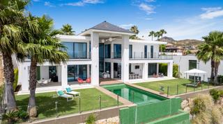 Casa a Gaucín. Villa nueva de 4 habitaciones en la alquería, benahavís.
