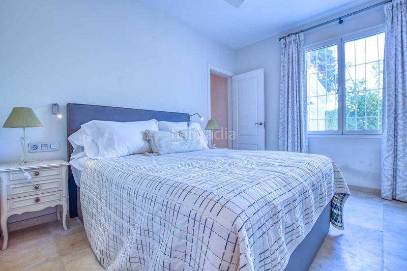 Foto 01ec2031-282d-41e5-9b36-7130343ab322. Casa villa independiente junto a la playa en san pedro en Marbella