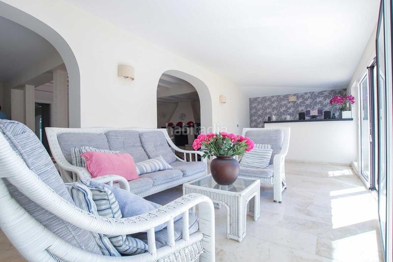 Foto 278a5e61-0a47-4750-b6b3-784ba85bc01d. Casa villa independiente junto a la playa en san pedro en Marbella