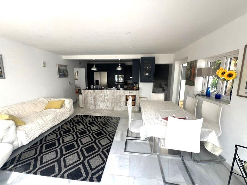 Foto 78ac73bc-fef3-427b-b16f-2e7d236a7e0e. Casa villa de 4 habitaciones en san pedro cerca de la playa. en Marbella