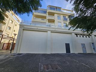 Local Comercial a Mijas Golf. Local comercial renovado para tienda, oficina o almacenamiento e