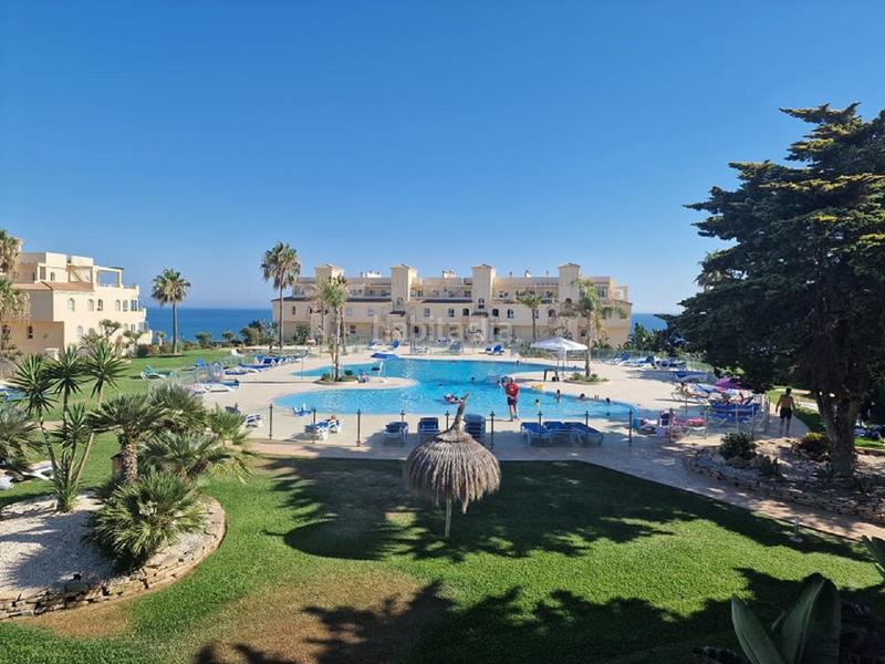 Foto 497445f9-e1be-406a-9bca-46ed5a19d314. Piccolo appartamento con parcheggio piscina in El Faro de Calaburra - Chaparral Mijas