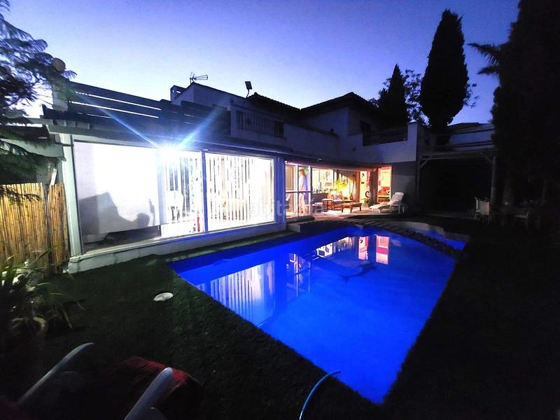 Foto 31315ae4-45fb-412e-82ef-f729ab72147c. Casa villa de 5 habitaciones en Estepona golf Estepona