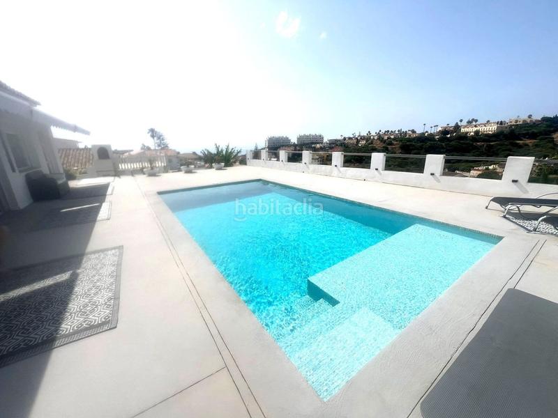 Foto da9b89e2-af6d-4d6d-9b98-847d35cde3ca. Casa con parcheggio piscina in Castillo Sohail - Myramar Fuengirola