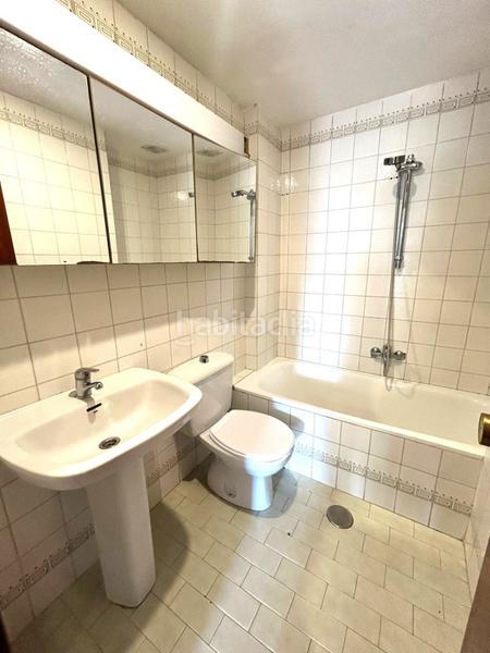 Foto 618b8156-31b2-469b-8f10-fa9b18829c6b. Appartement mit parking pool in Elviria Marbella