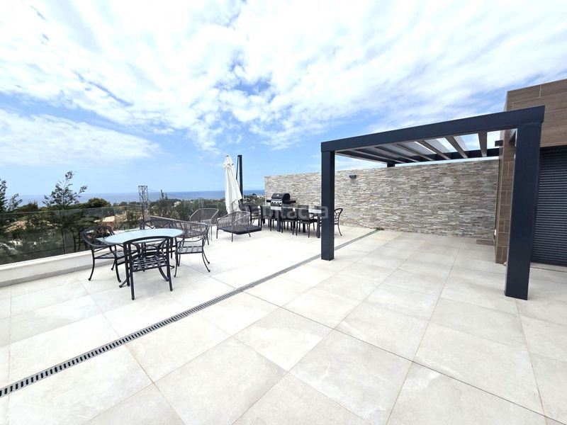 Foto cfb5370e-0a45-4d38-bdb6-04567c2a9708. Àtic amb aparcament piscina a Cabopino - Artola Marbella