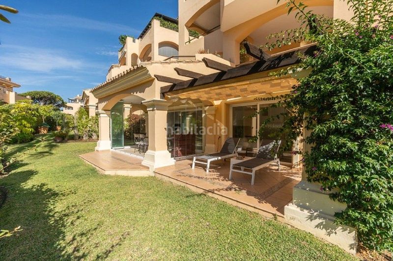 Foto d95c7c39-d0e3-4d6e-bf4a-a0f12e804b4b. Apartament amb aparcament piscina a Santa María Marbella
