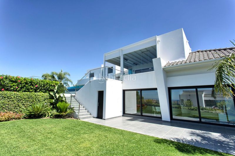 Foto fc825197-fa60-47c5-90f8-d007ddecf670. Casa amb piscina a los arqueros - puerto del almendro Benahavís