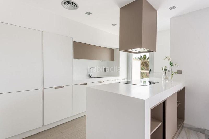 Foto 73af2101-50aa-49d1-a9bb-f5af71769ca9. Appartement mit pool in La Carolina - Guadalpín Marbella