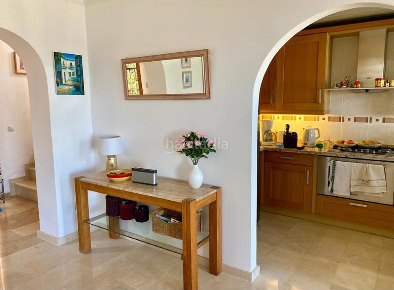 Foto ddbeb3cf-569a-4ed7-ab5d-595e2e397953. Casa con piscina in Mijas pueblo Mijas