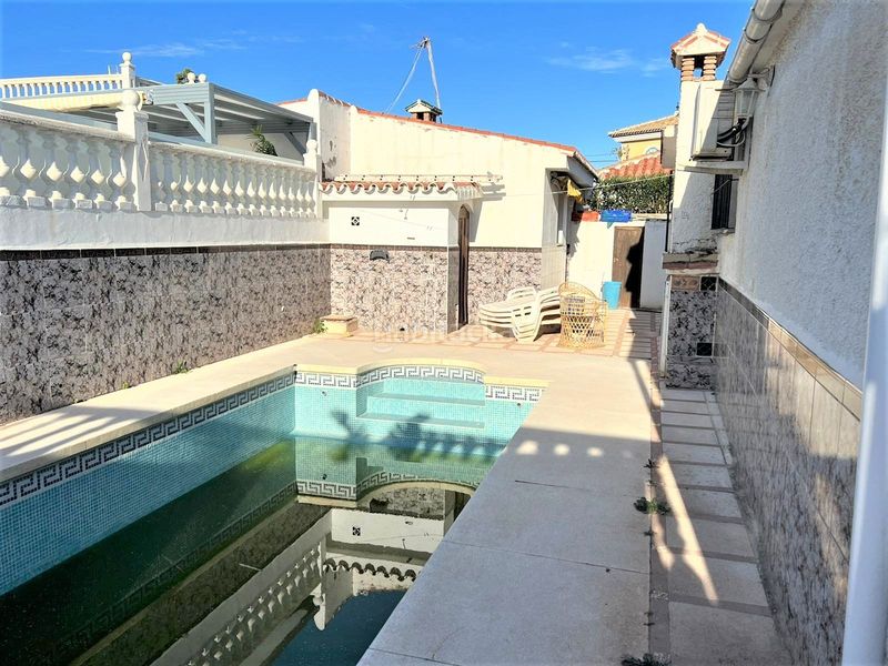 Foto c172b5ba-de4e-4a32-8405-42640c3bad3c. Casa amb aparcament piscina a El Faro de Calaburra - Chaparral Mijas