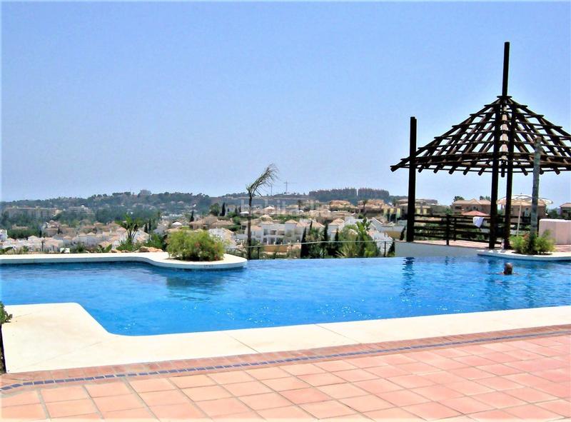 Foto b9f8e6a8-33cc-4379-a749-7322121dccf4. Piccolo appartamento con piscina in Las Brisas Marbella