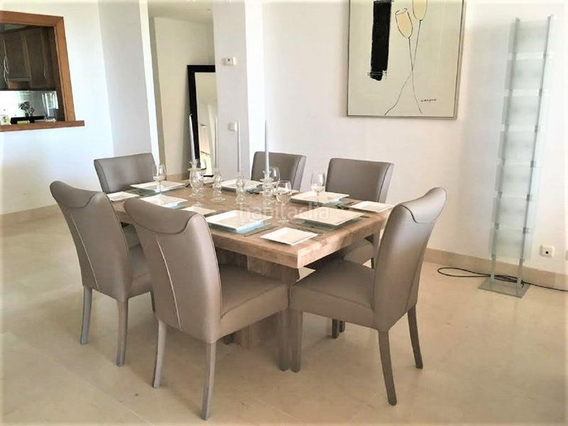 Foto f6fb1ec9-e314-40e2-b711-b79b60a33039. Piccolo appartamento con piscina in Las Brisas Marbella
