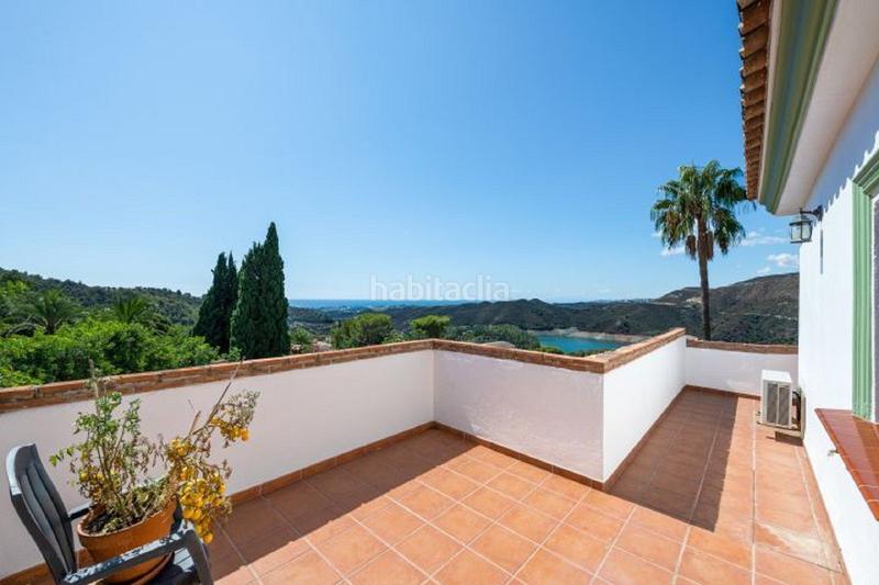 Foto e312824a-d6f2-4afe-8efc-039ddce6c5df. Casa vistas al mar, al lago y a la montaña desde esta villa de lujo. en Istán