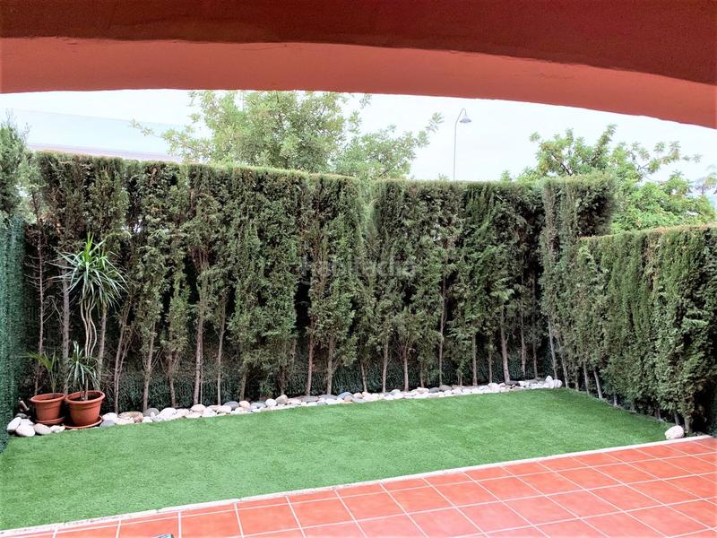 Foto 0f95b3fe-06a7-4340-ac88-8d2d6622ef24. Apartamento  junto a la playa en excelente estado con jardín privado. en Estepona