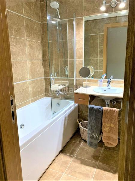 Foto 34dd1097-9fe3-420c-a224-664aecb238f7. Apartamento  junto a la playa en excelente estado con jardín privado. en Estepona