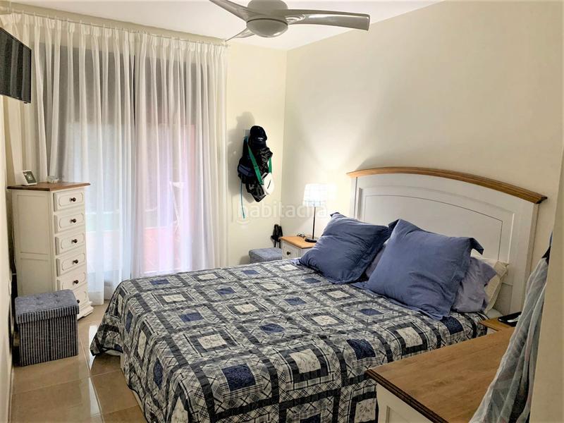 Foto 6a15cfff-6e1c-475d-96a6-d44c9782cd39. Apartamento  junto a la playa en excelente estado con jardín privado. en Estepona