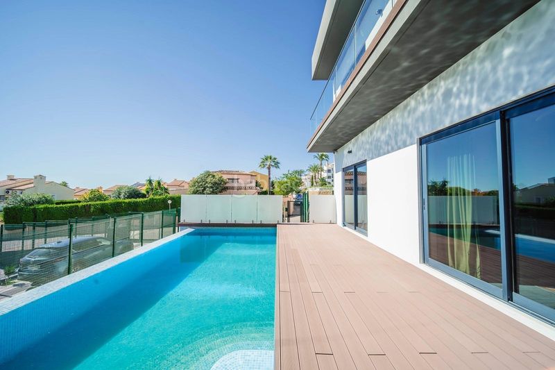 Foto ee406122-0f81-410c-8464-5e503110a19a. Casa amb aparcament piscina a Calahonda Mijas