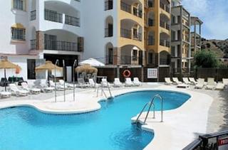 Apartament a Calahonda. Apartamento en planta baja de 2 habitaciones en el centro de cal