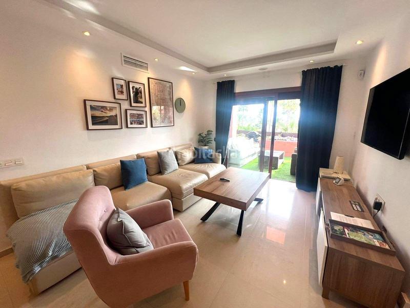 Foto 5e443d5b-79c2-42b8-89f4-3adb124a5395. Apartamento ático reformado de 2 habitaciones junto a las mejores playas . en Marbella