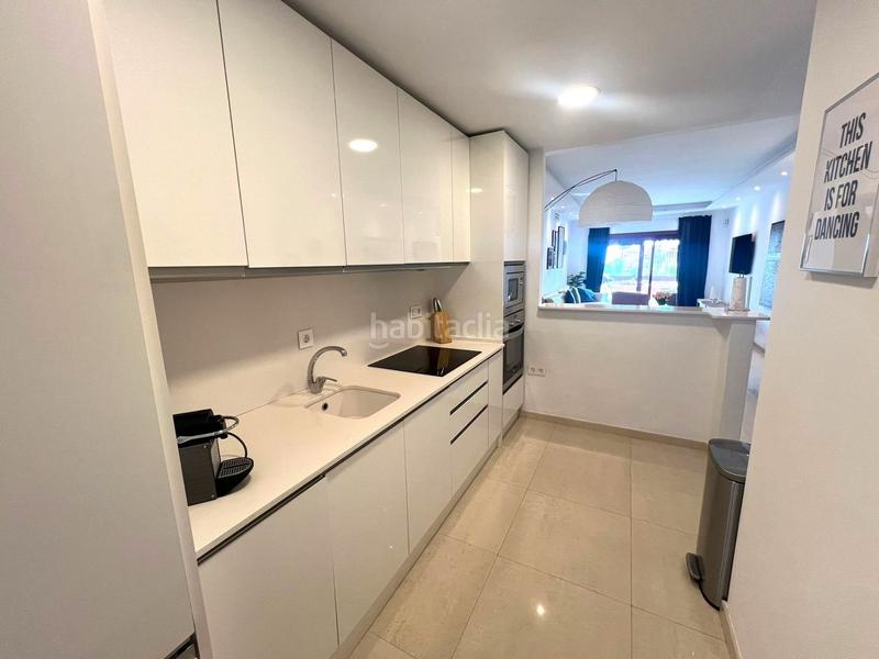 Foto 99bd8f20-7a13-4b8d-b20f-c08b3d1c6095. Apartamento ático reformado de 2 habitaciones junto a las mejores playas . en Marbella