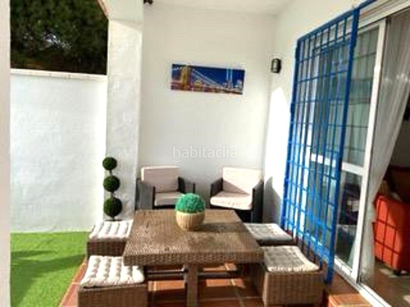 Foto 26ad312a-ebe5-4edb-9f63-2e5ec4e69b9d. Apartament amb aparcament piscina a Calahonda Mijas