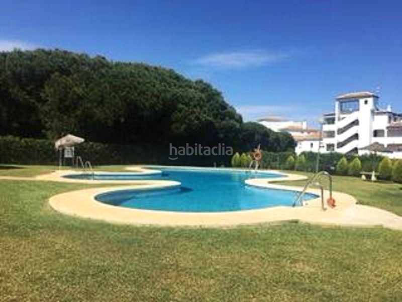Foto 8d7077ae-9714-42ed-be40-4aba901cd3e9. Apartament amb aparcament piscina a Calahonda Mijas
