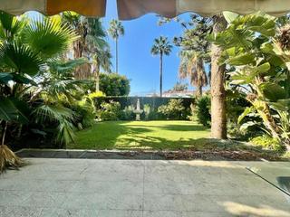 Apartament a Guadalmina Baja. Apartamento frente al mar de 4 dormitorios