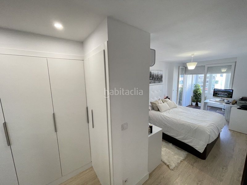 Foto f469550e-c533-4c69-bd03-60838d7a7e2d. Apartament amb piscina a Playa Bajadilla - Puertos Marbella