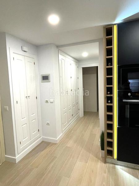 Foto 5d940cbb-0e83-4bbd-a49d-6bc3d4c2d273. Apartamento ático renovado cerca del mar en El Faro de Calaburra - Chaparral Mijas
