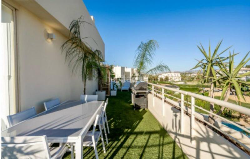Foto def3edd2-9a3c-47d6-8bba-20109169b9d4. Apartamento ático renovado cerca del mar en El Faro de Calaburra - Chaparral Mijas