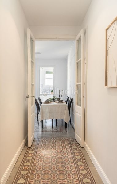 Foto 443d8dc5-f08a-4887-8f6d-8adfe5f6ee02. Pis amb calefacció aparcament a Dreta de l´Eixample Barcelona